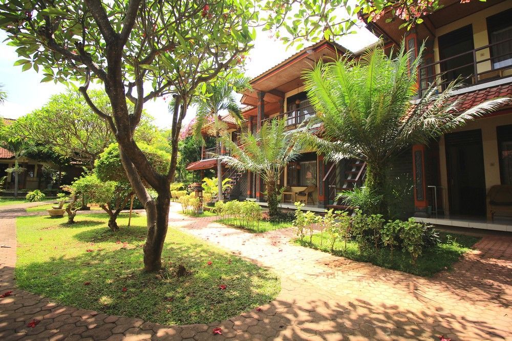 Bali Lovina Beach Cottages Buleleng  Exterior photo