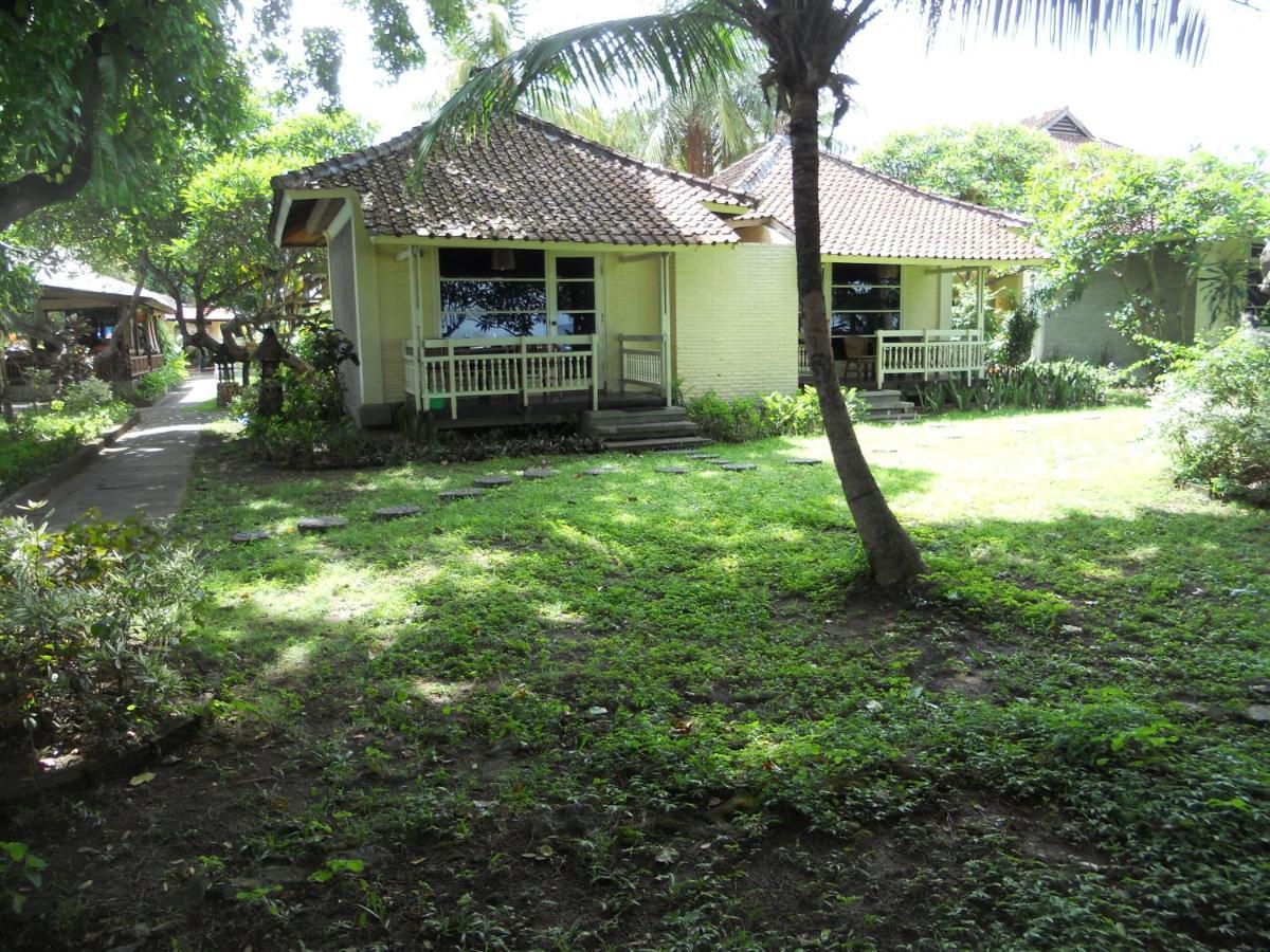 Bali Lovina Beach Cottages Buleleng  Exterior photo