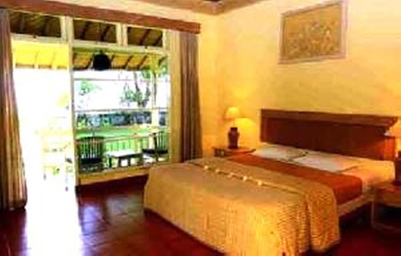 Bali Lovina Beach Cottages Buleleng  Room photo