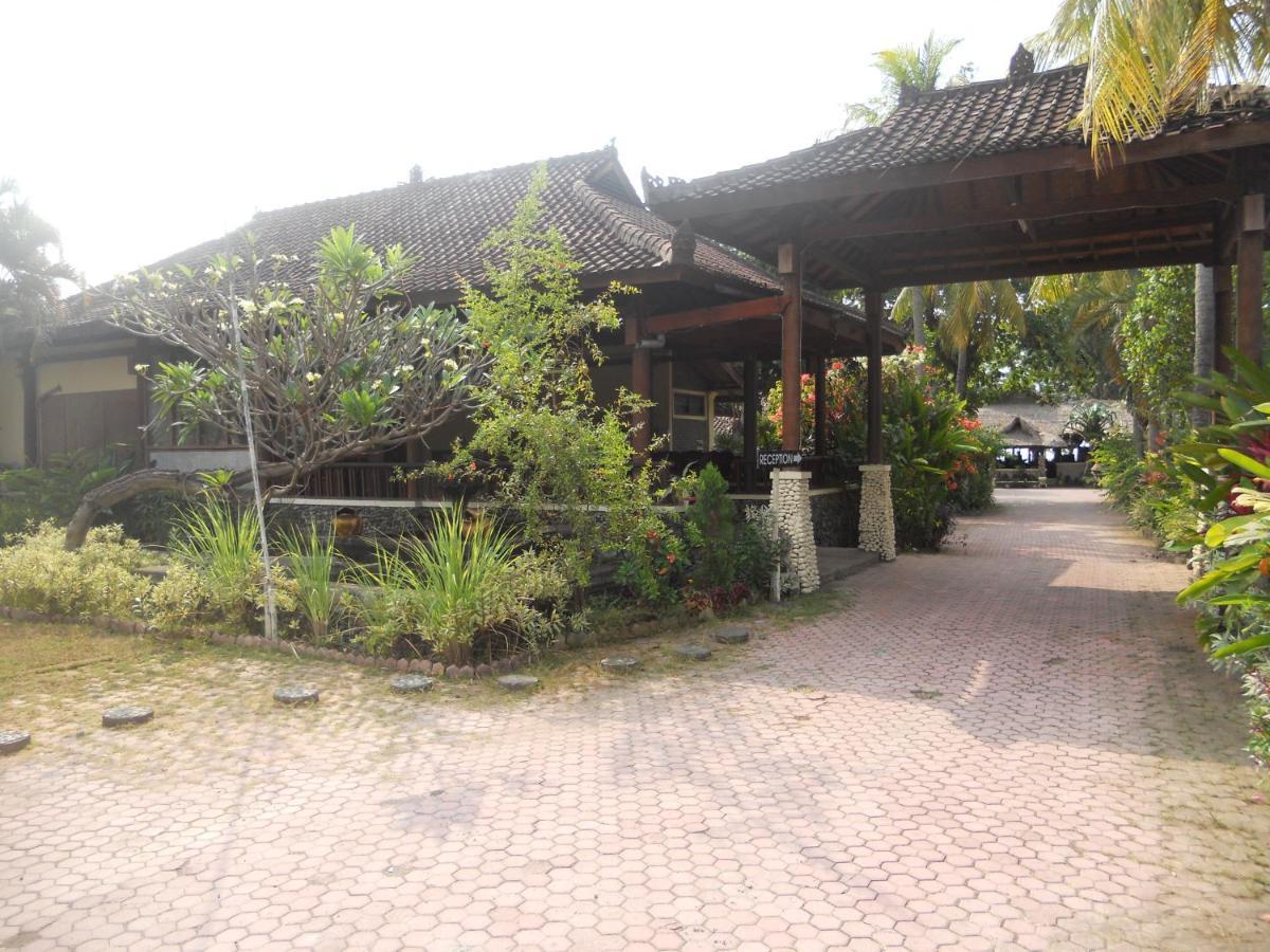 Bali Lovina Beach Cottages Buleleng  Exterior photo